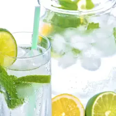 Zdrowe napoje do picia: 20+ przepisów na energię i detoks. Czy znasz je wszystkie?