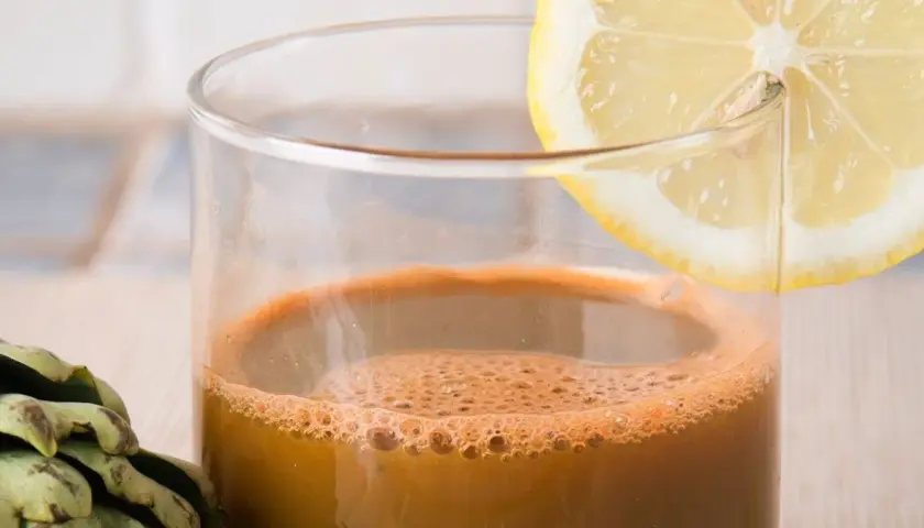 Sok z karczocha: Przed posiłkiem czy po? Poznaj prawdę!